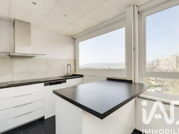Appartement 5 pièces 77 m²