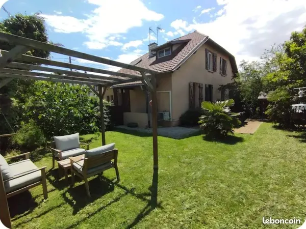Appart/Maison compacte T3 + jardin 157m² sans vis à vis