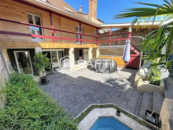 Maison de ville familiale, 224M², jardin, piscine VENDUE MEUBLEE