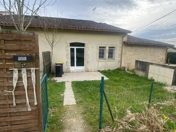 Maison mitoyenne duplex T3 83m2 jardin parking