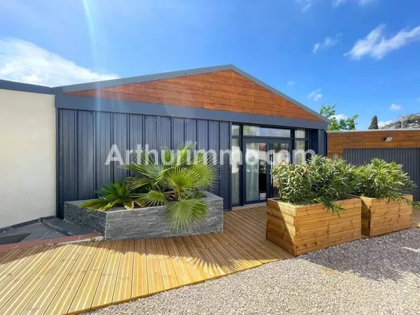 Maison 10 pièces 350 m²