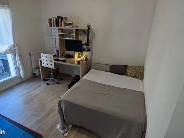 COLOCATION à 2 avec 1 chambre disponible dans F3 de 63 m²
