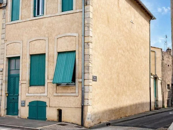 Maison de ville 120 m² avec cour