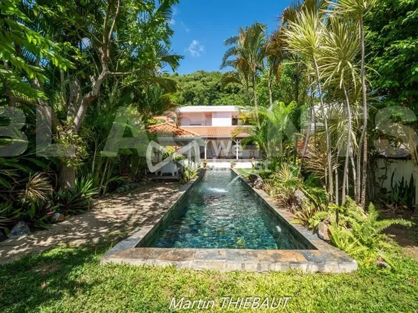 Maison 6 pièces 200 m²