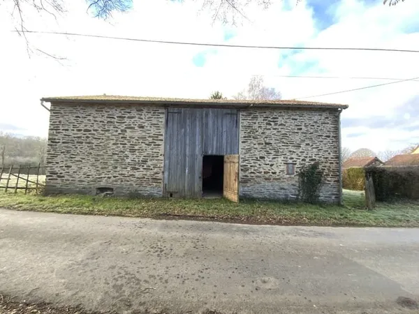 Logement atypique Vente Tercillat 1p 80m² 18500€
