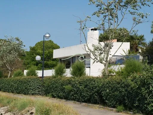 Maison 7 pièces 318 m²
