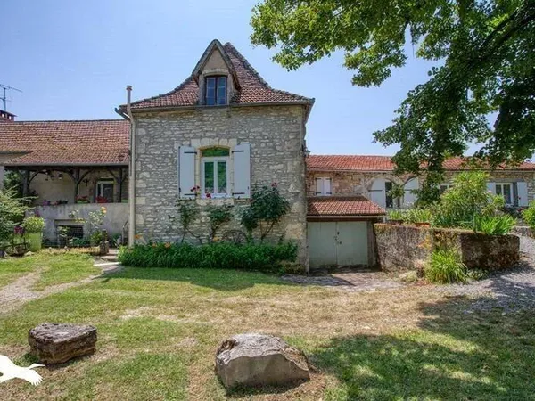 Maison 4 pièces 140 m²