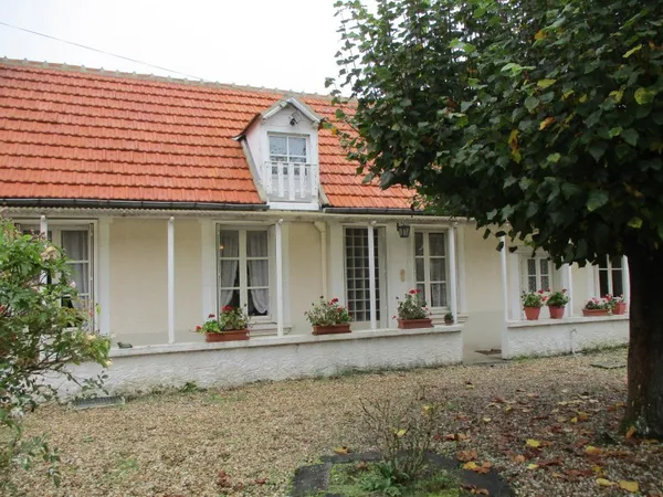 Maison d'habitation type longère proche centre-ville