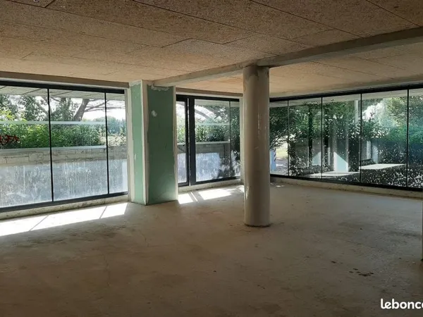 Local 188 m²