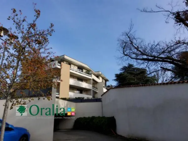 Stationnement Location Rillieux-la-Pape   67€
