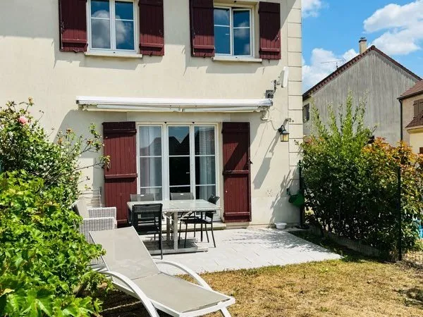 Maison à Linas