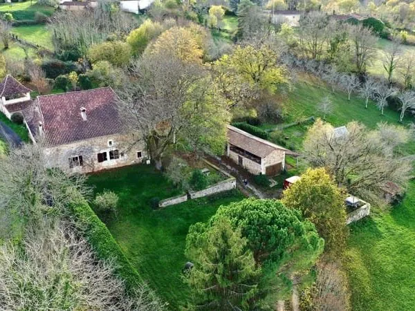 Maison 11 pièces 300 m²
