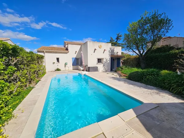 Maison La Moutonne 5 pièces - 183 m² -secteur calme et recherché, Piscine, Garage.