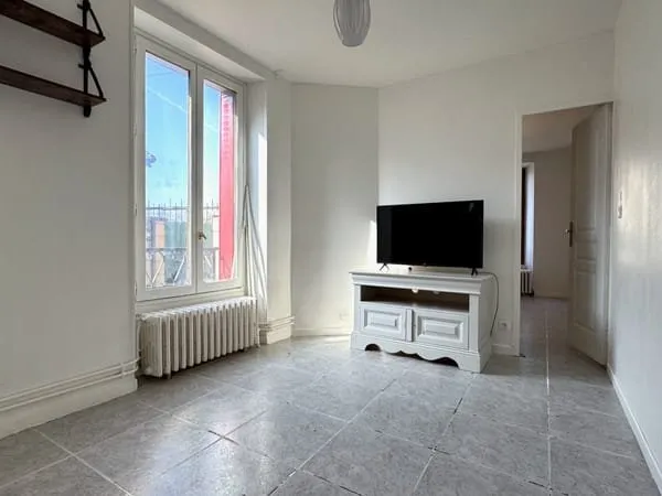 Appartement Corbeil Essonnes 2 pièce(s) 30.57 m2