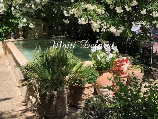 Caromb (84) Coeur De Village Typique - Maison à vendre 9 pièces - 260M2 - Jardin Intime Amenage