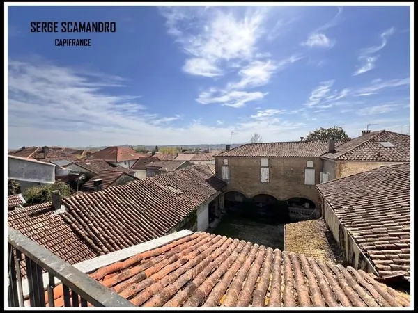 A vendre BOULOGNE SUR GESSE (31)- immeuble avec local professionel 65 m² et appartement 130 m² -2 ch