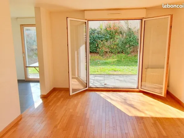 EXCEPTIONNEL - 3 PIÈCES AVEC JARDIN 90m² + PARKING - LE RAINCY (STANDING 2015)