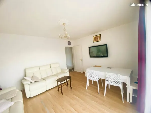 APPARTEMENT DE 4 PIÈCES DE 75 m2