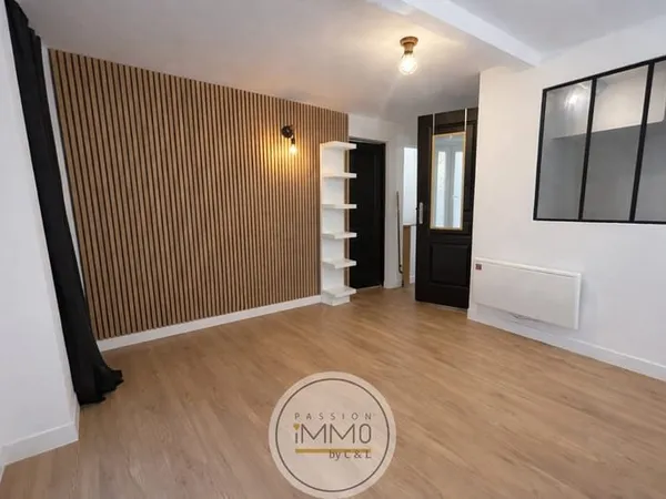 Studio 31,5 m2 avec coin nuit - entièrement rénové - idéal i