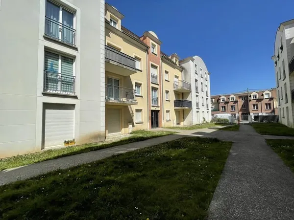 A louer T3 avec 2 places de parking