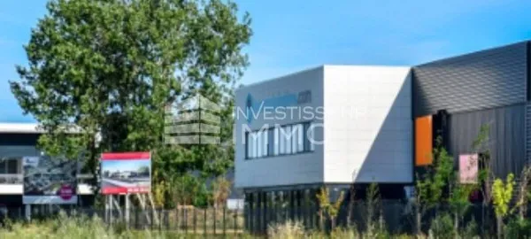 Local d'activité 1971 m²