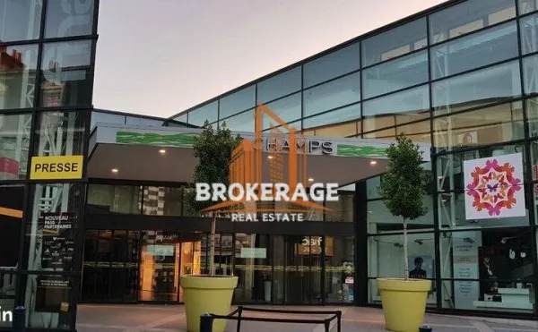 LOCAL COMMERCIAL 57 m² SAINT BRIEUC