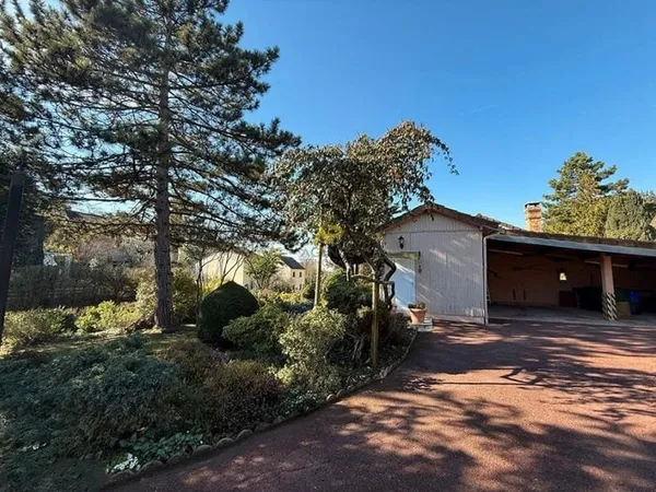 Terrain 437 m²