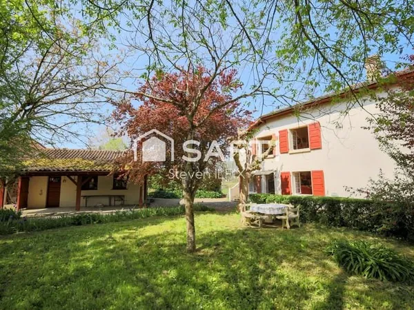 Maison 6 pièces 185 m², terrain de 1566 m², garage/atelier 35 m²