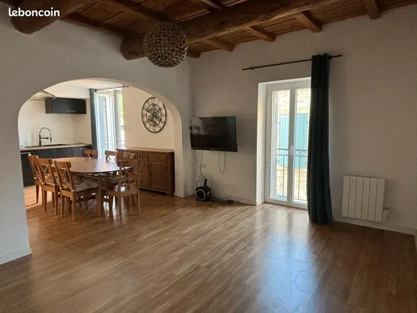 Jolie Maison de village (meublée ou pas) avec studio