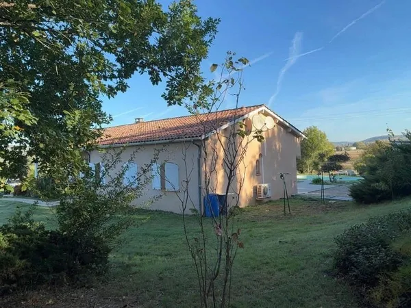 Maison de plain-pied 5 pièces 120 m²