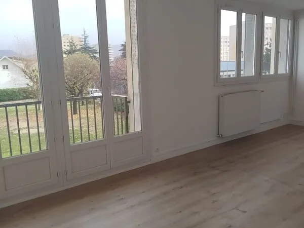 Appartement 4 pieces + cuisine
