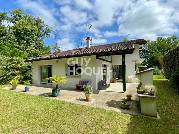 Villa de 178m2 sur les hauteurs de Villefranque