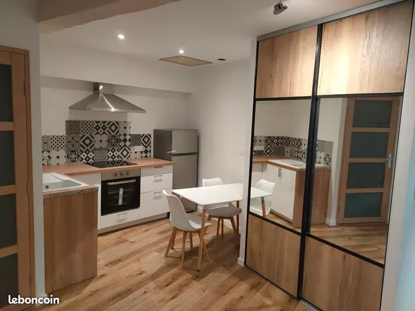 À louer : Studio entièrement refait à neuf - Tournon-sur-Rhône