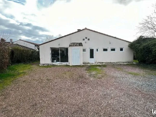 Maison 2 pièces 77 m²
