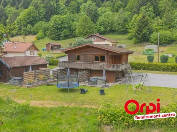 Ensemble immobilier à Rochesson