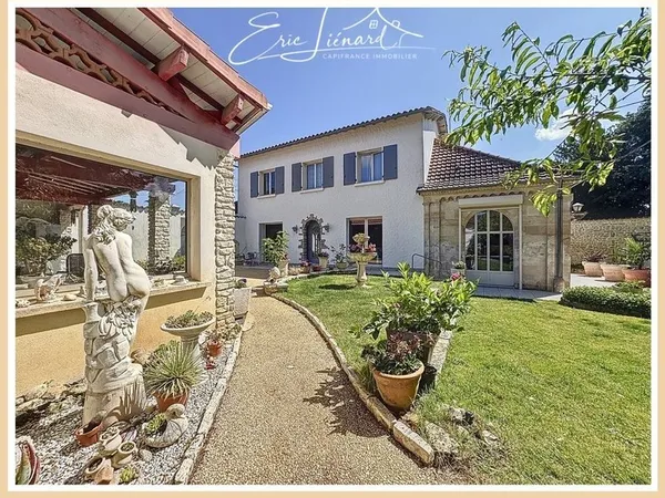 Maison à vendre 7 pièces SAINT MAIXENT L'ECOLE (79)