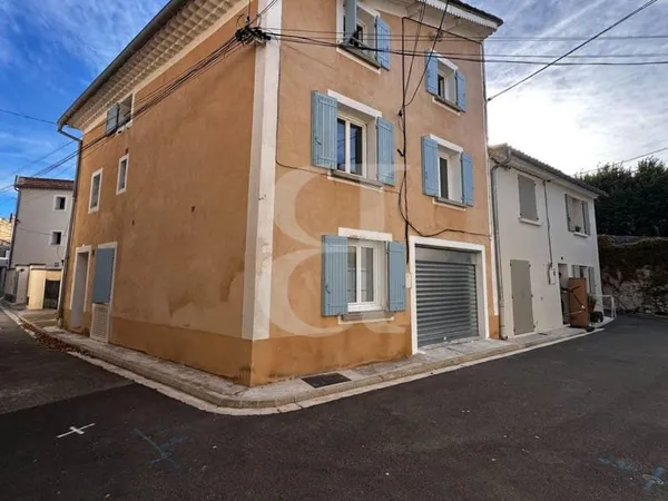 Immeuble de rapport avec appartement, studio et garage à Monteu
