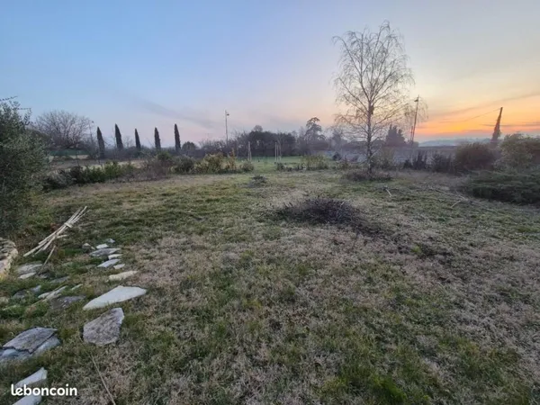 Terrain 700 m² Malissard