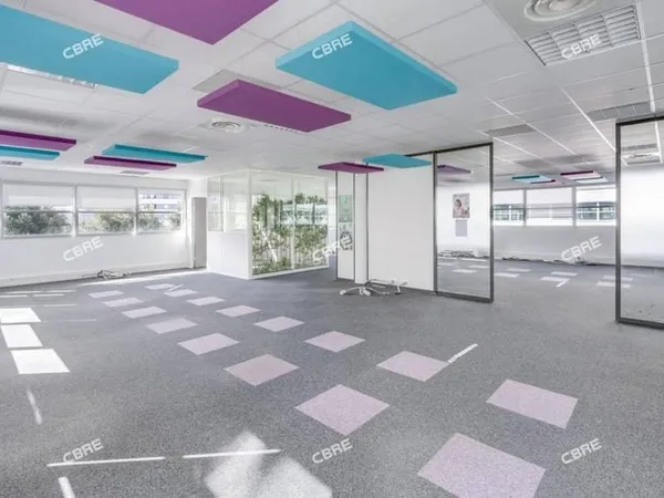 Bureaux 1894 m²
