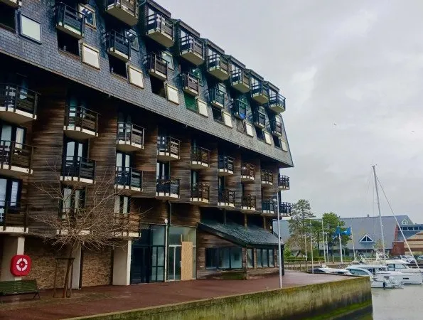Studio 1 pièce 25 m²