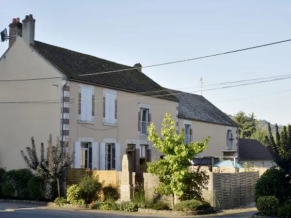 Votre agence France Loire Aubigny S/Nère vous propose cet appartement à la location sur la commune d