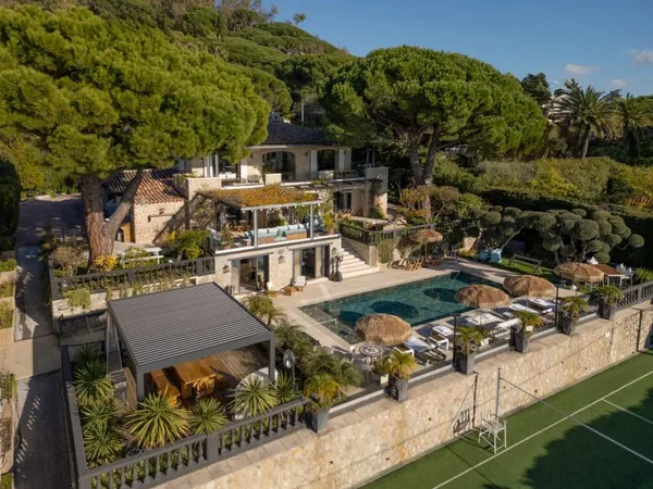 CANNES CROIX DES GARDES - VILLA MODERNE - 4 CHAMBRES