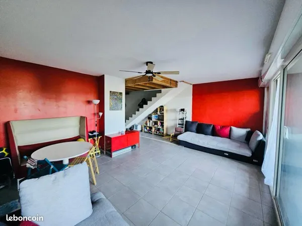 Villa T3 / Terrasse / Jardin et piscine collective