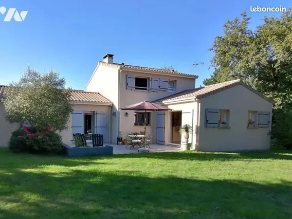 Maison 8 pièces 138 m²