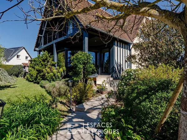 Maison parfaitement rénovée avec piscine chauffée