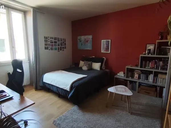 Colocation, Maison avec jardin