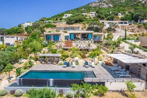 Maison 7 pièces 350 m²
