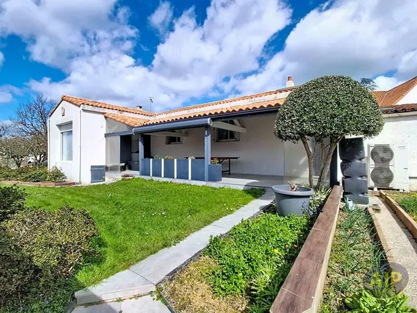 Maison d'habitation de plus de 110 m² à vendre: Mouilleron Le Captif