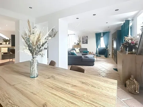 Maison 5 pièces 187 m²