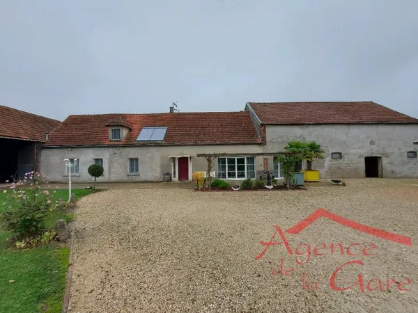 Maison 9 pièces 245 m²